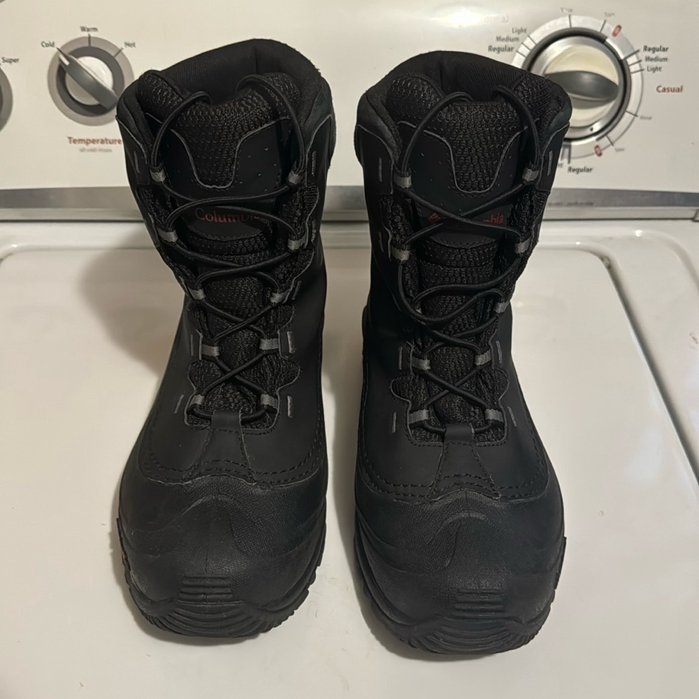 Columbia sportswear bugaboo II black waterpoof snow boots Youth sz 7